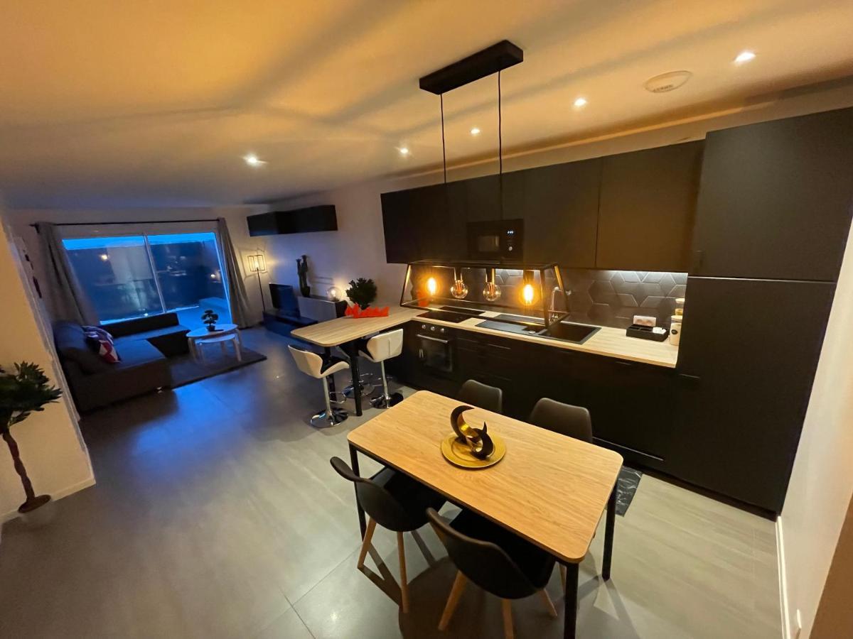 Gold Cocoon T3 74M2 Proche Centre Ville Villejust Eksteriør bilde